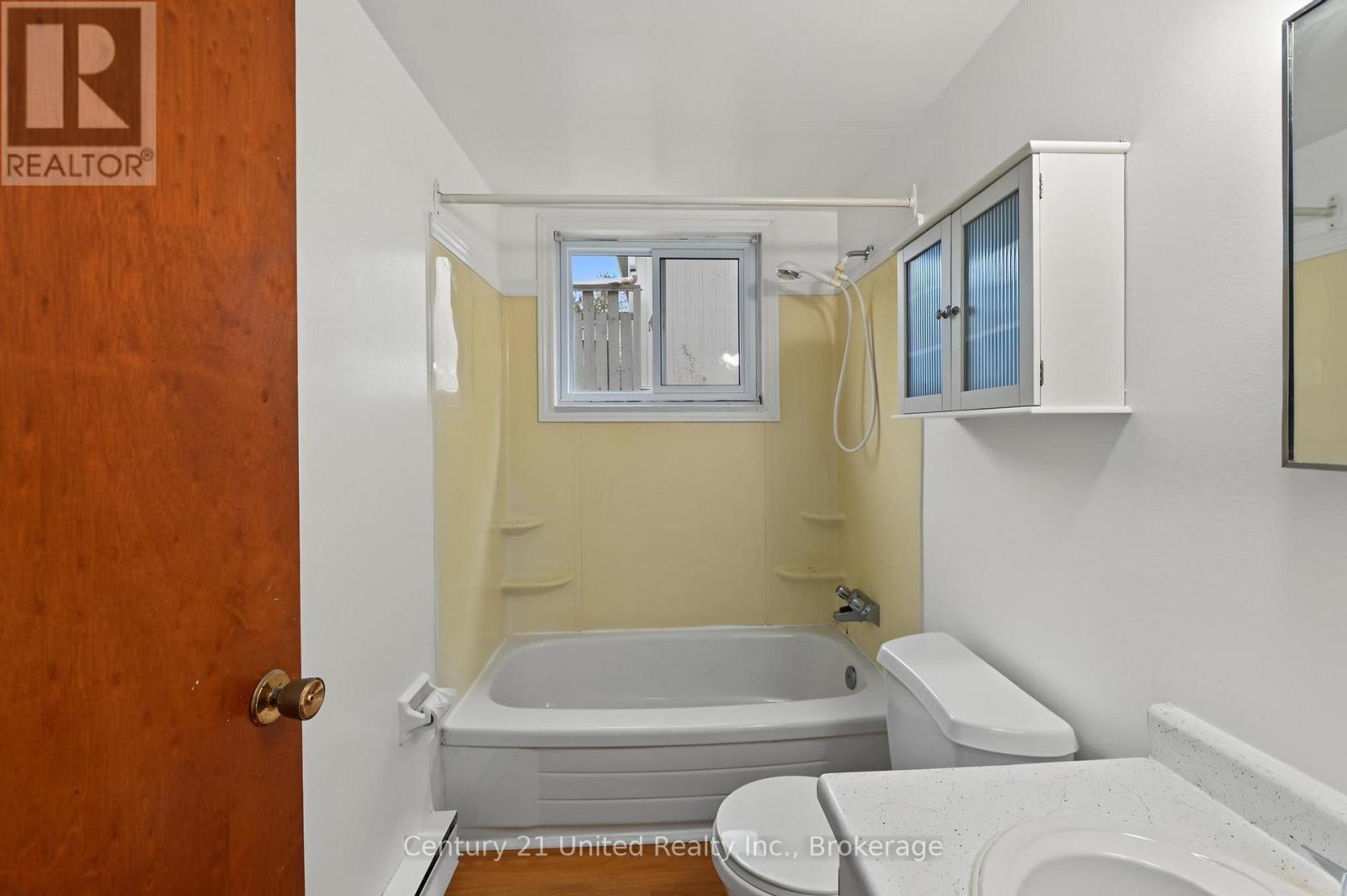 198 Aylmer Street N, Peterborough (Town Ward 3), Ontario  K9J 3K1 - Photo 29 - X13866338