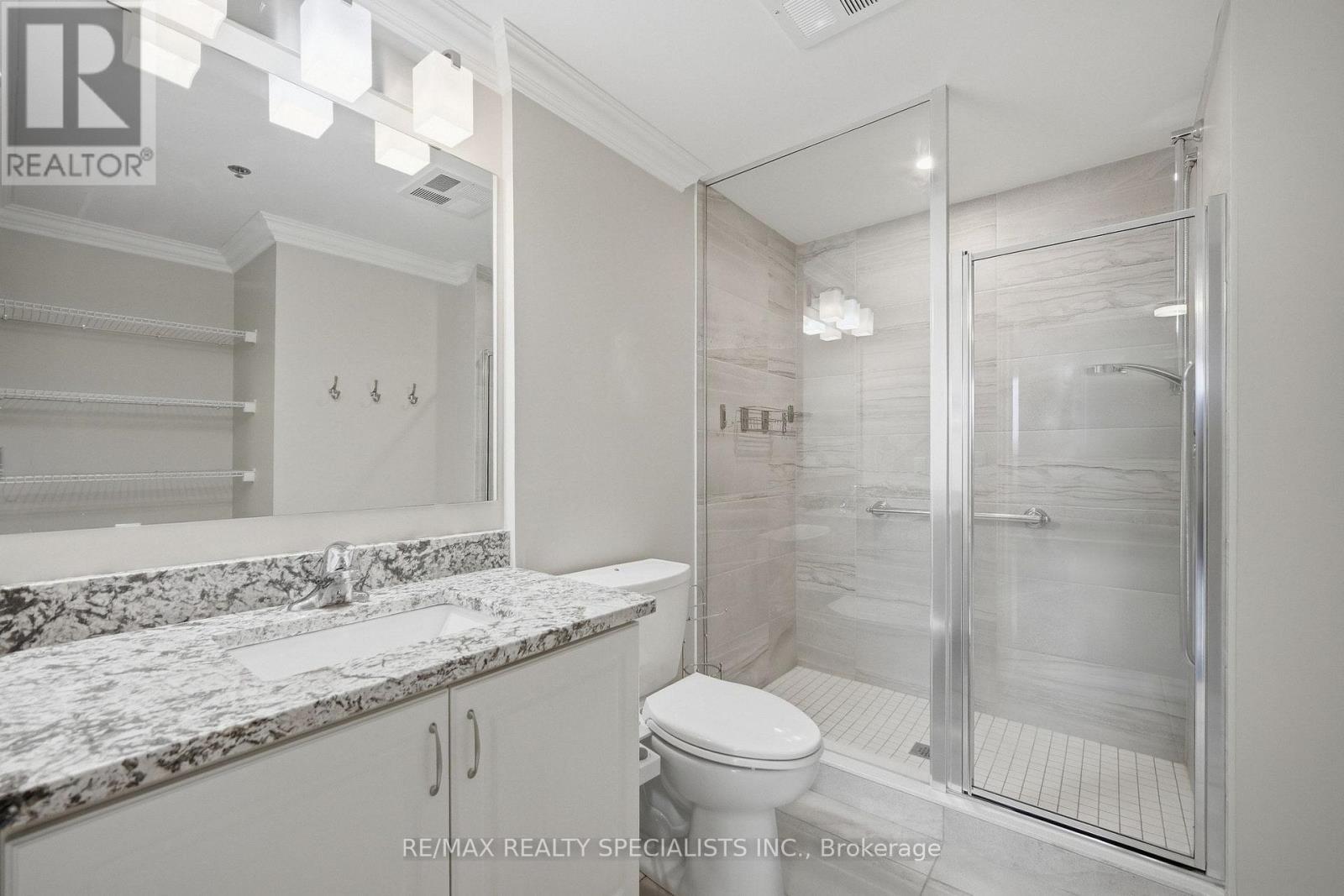 304 - 21 Brookhouse Drive, Clarington (Newcastle), Ontario  L1B 0V4 - Photo 12 - E13866302