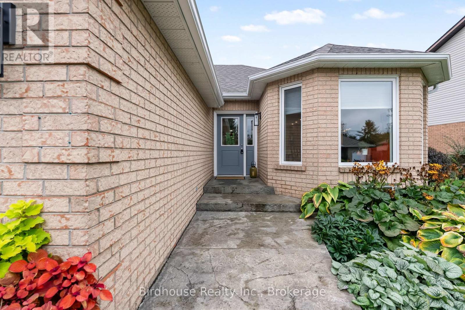 25 Kirkconnell Road, Kawartha Lakes (Lindsay), Ontario  K9V 6E7 - Photo 4 - X13866654