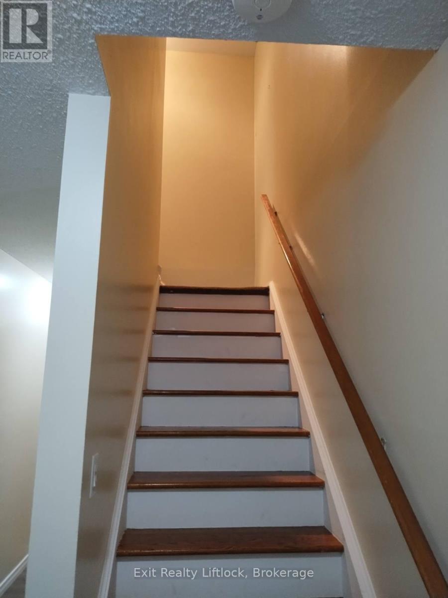 42 - 996 Sydenham Road, Peterborough (Ashburnham Ward 4), Ontario  K9J 7V7 - Photo 4 - X13867106
