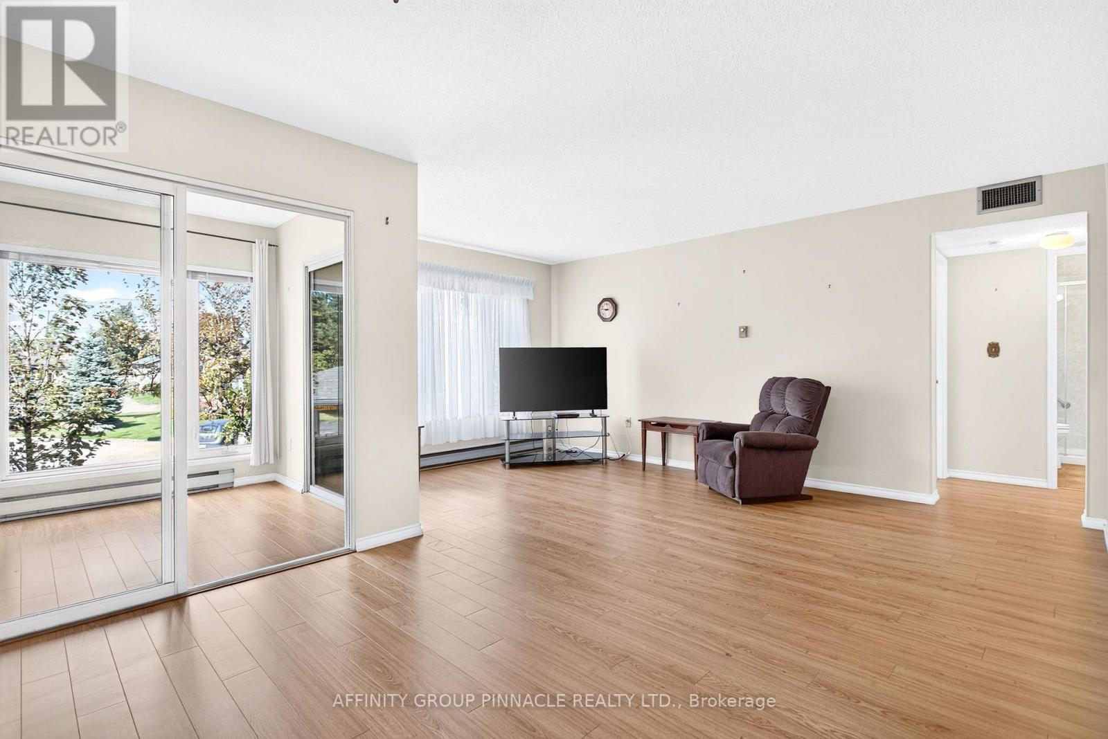 206 - 1 Heritage Way, Kawartha Lakes (Lindsay), Ontario  K9V 5P9 - Photo 18 - X13867656