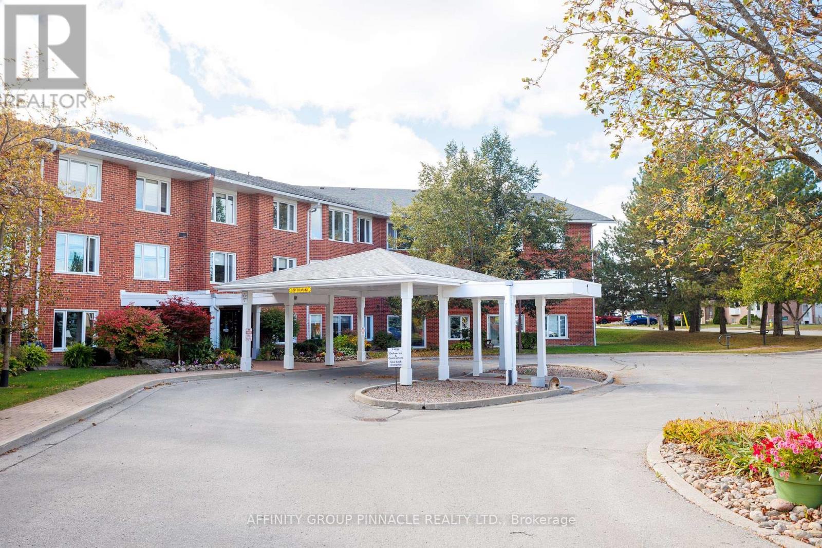 206 - 1 Heritage Way, Kawartha Lakes (Lindsay), Ontario  K9V 5P9 - Photo 4 - X13867656