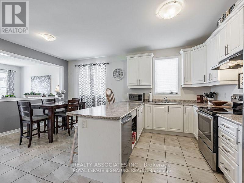 64 Pedwell Street, Clarington (Newcastle), Ontario  L1B 0E1 - Photo 13 - E13868884