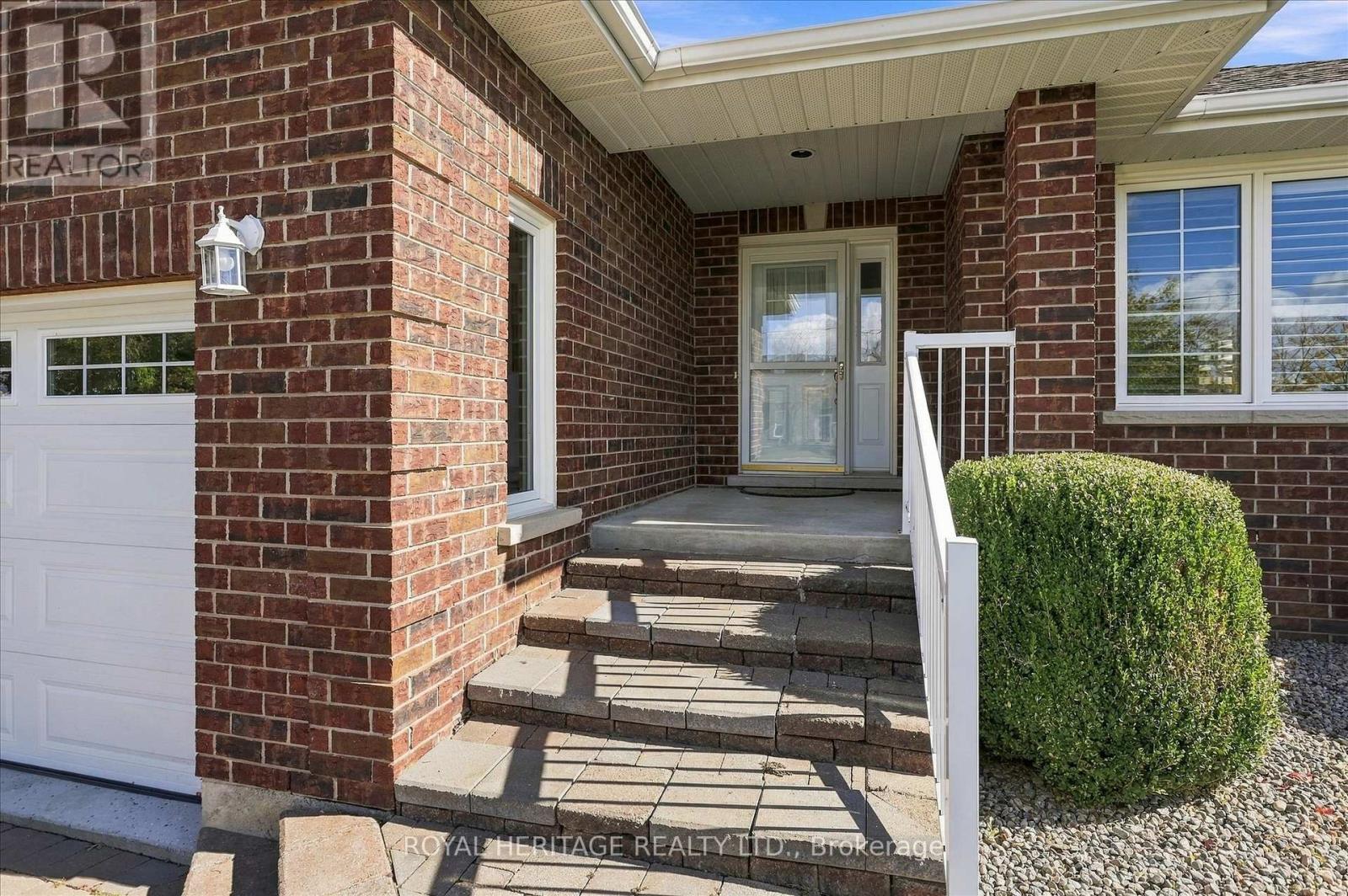 194 Mclaughlin Road, Kawartha Lakes (Lindsay), Ontario  K9V 6L8 - Photo 6 - X13869204