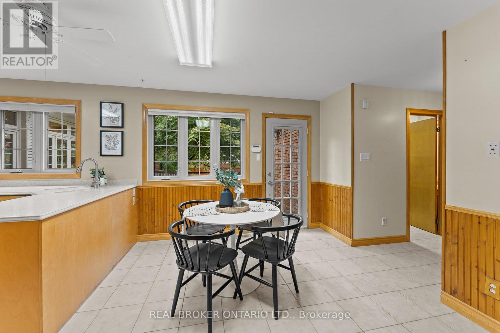 804 Pinewood Drive, Peterborough (Otonabee Ward 1), Ontario  K9K 1L4 - Photo 20 - X13870716
