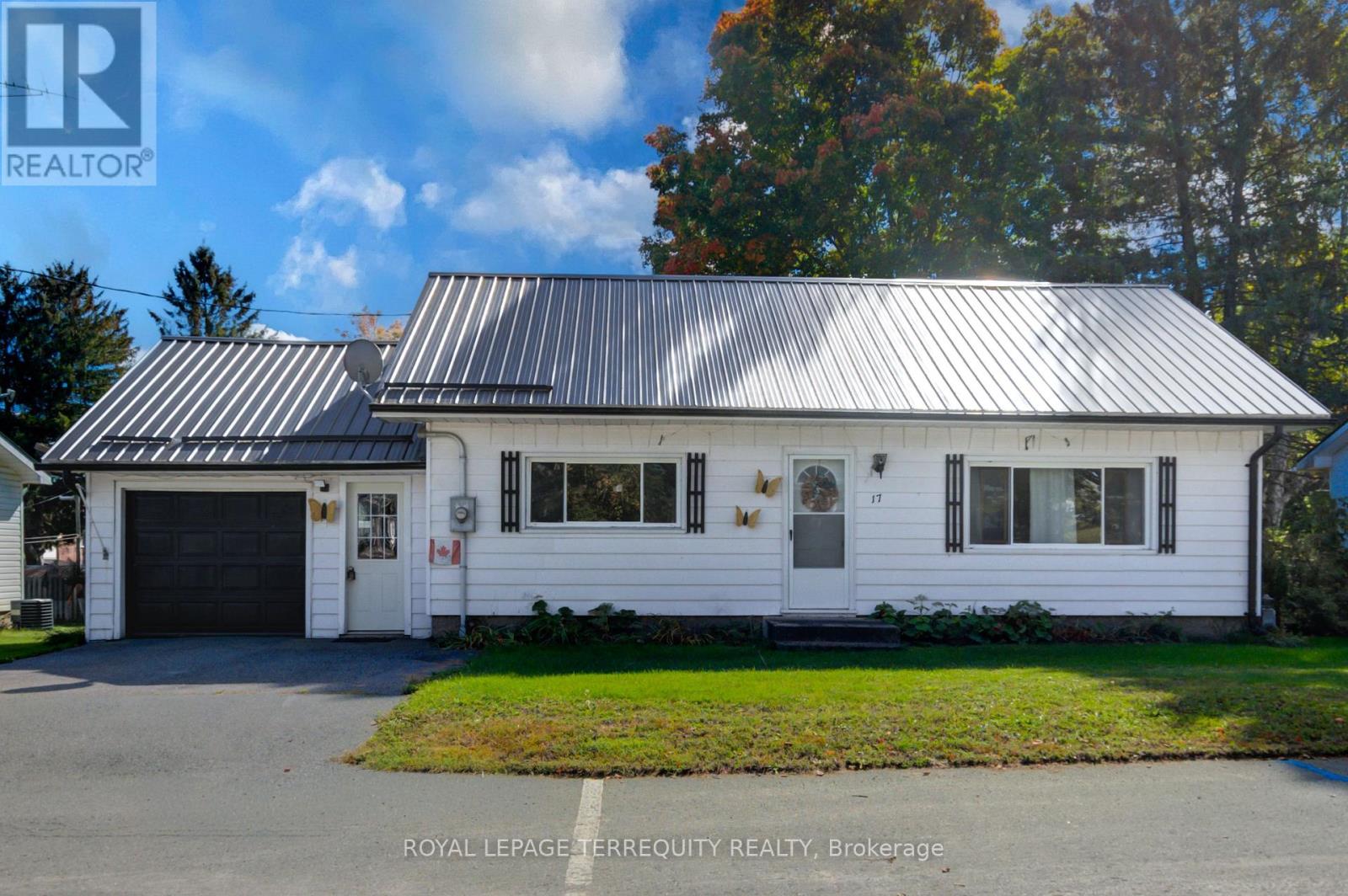 17 Donald Street, Havelock-Belmont-Methuen (Havelock), Ontario  K0L 1Z0 - Photo 2 - X13870814