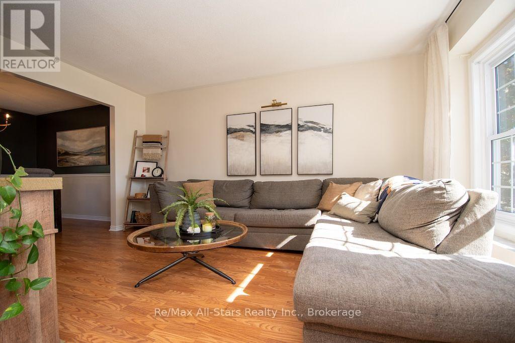 1118 Huntington Circle, Peterborough (Otonabee Ward 1), Ontario  K9K 2A8 - Photo 9 - X13871192