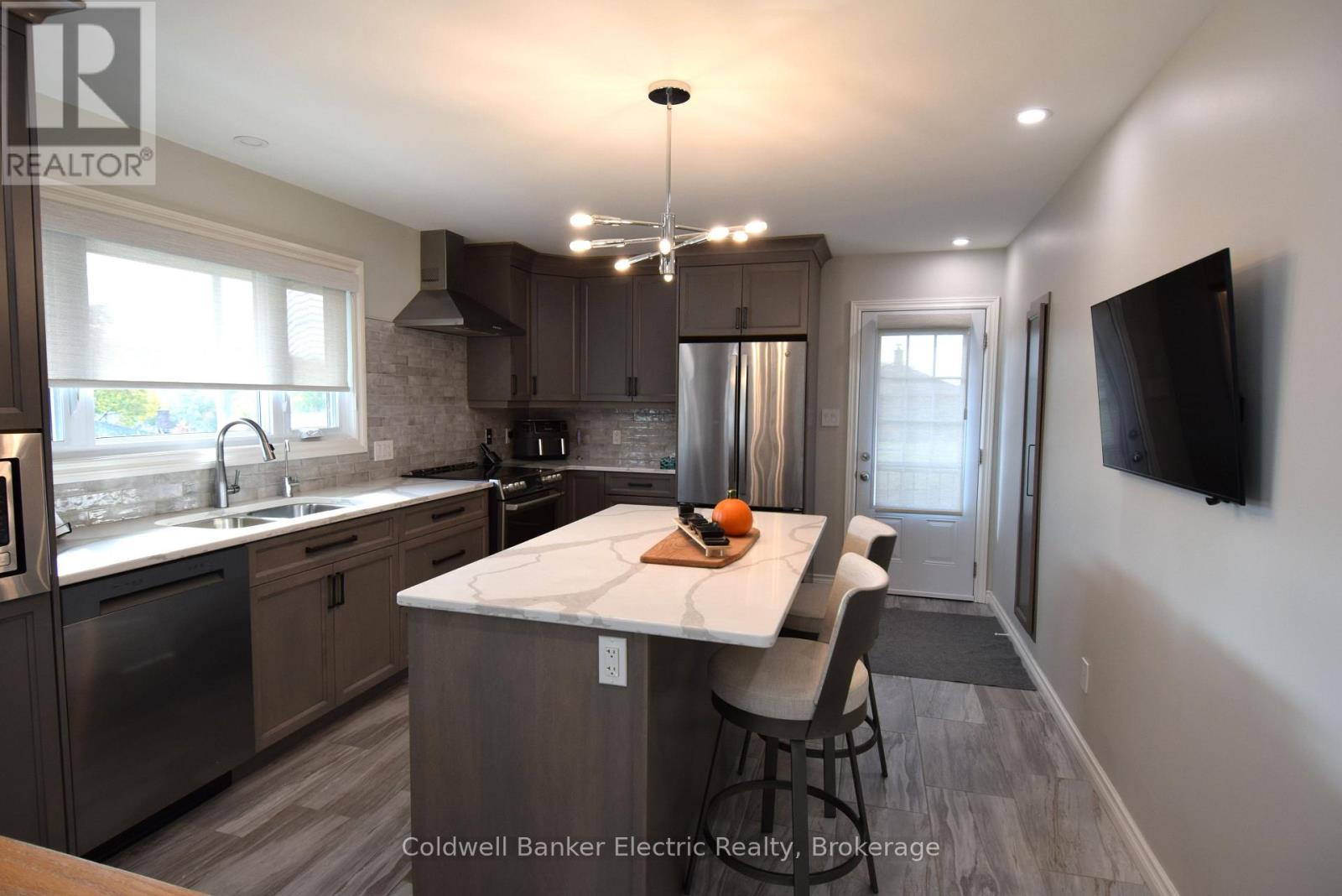 282 Gifford Drive, Douro-Dummer, Ontario  K9L 1A7 - Photo 4 - X13872818