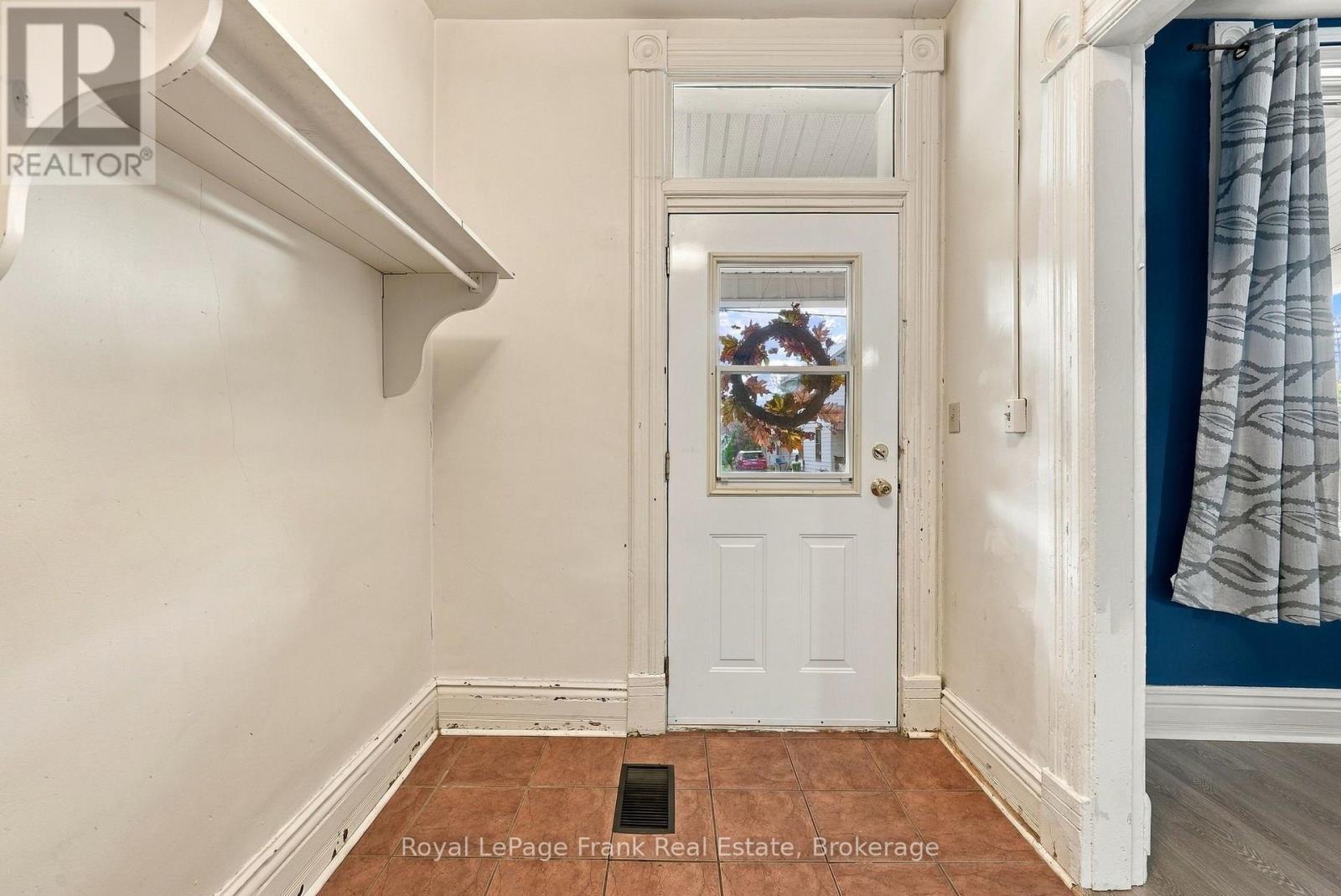 492 Hopkins Avenue, Peterborough, Ontario  K9H 2R8 - Photo 9 - X13873940