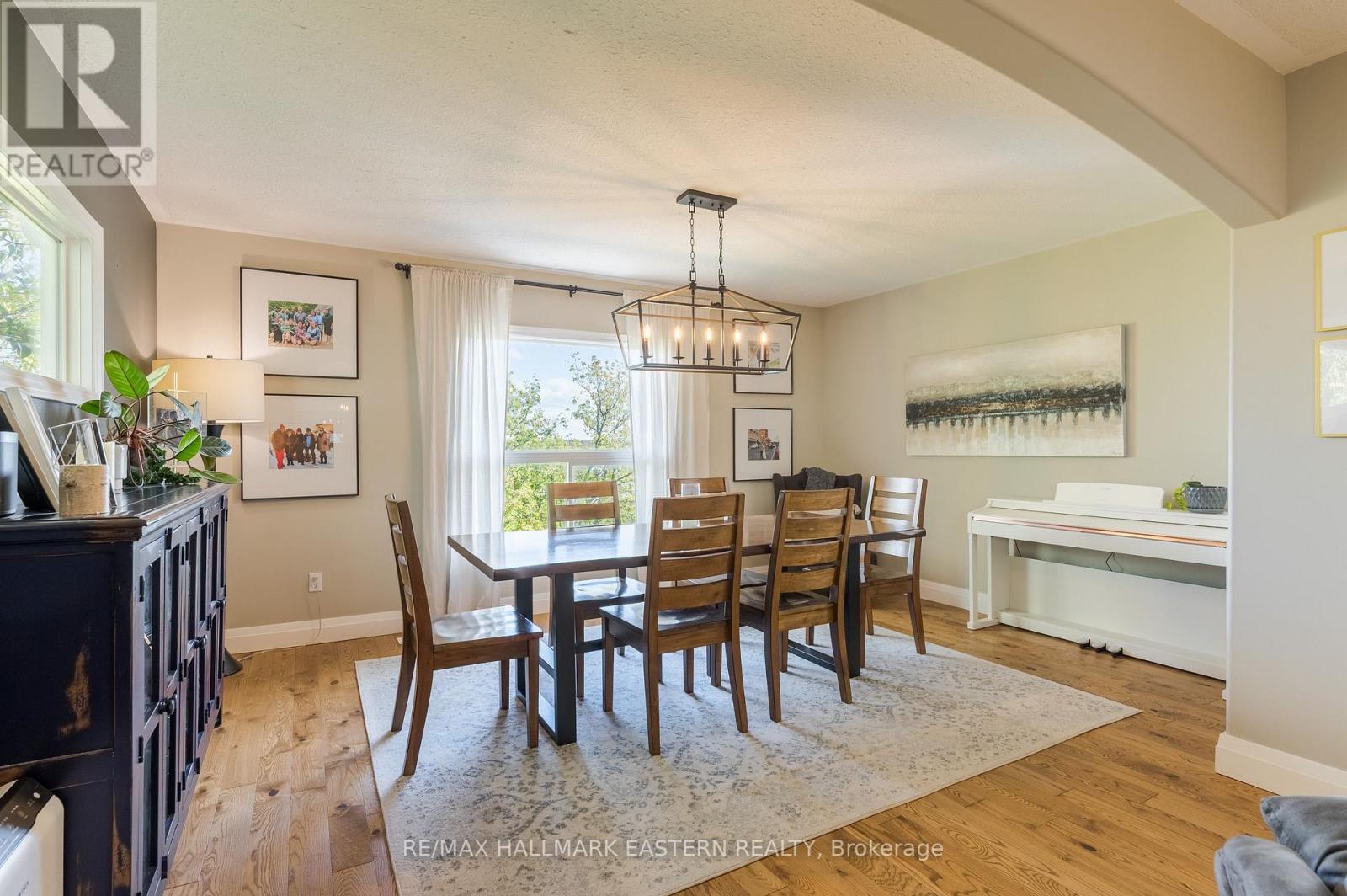 688 Trailview Drive, Peterborough (Ashburnham Ward 4), Ontario  K9J 8P1 - Photo 12 - X13874292