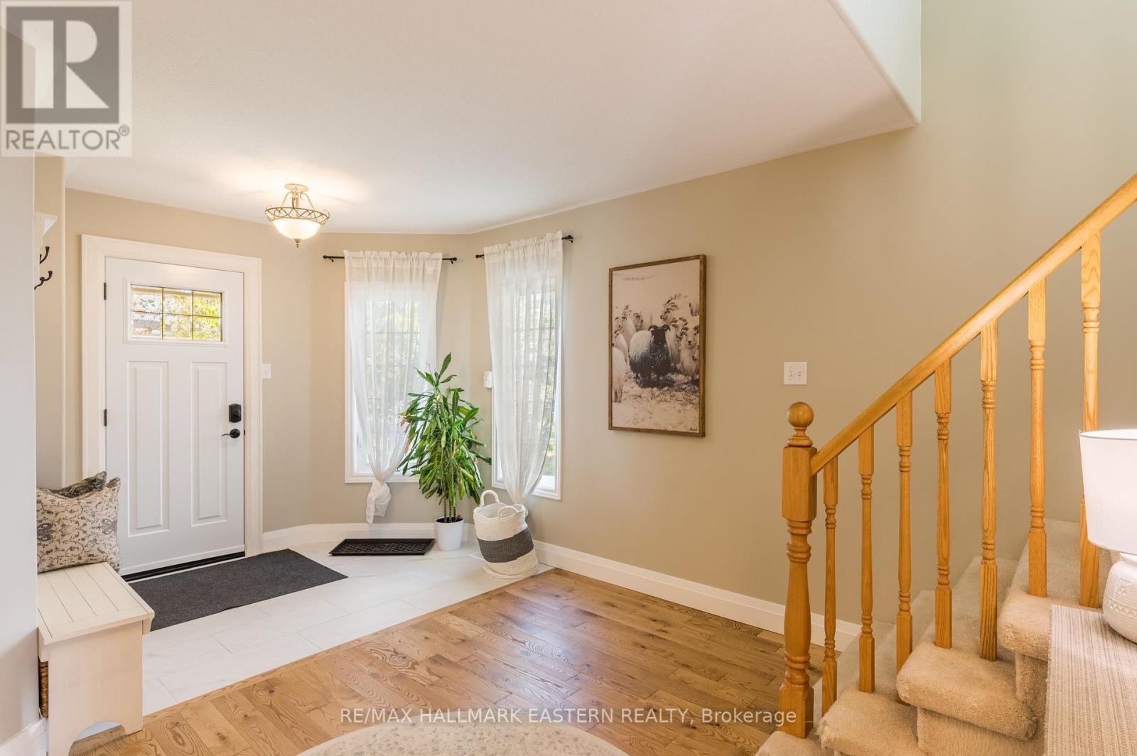 688 Trailview Drive, Peterborough (Ashburnham Ward 4), Ontario  K9J 8P1 - Photo 5 - X13874292