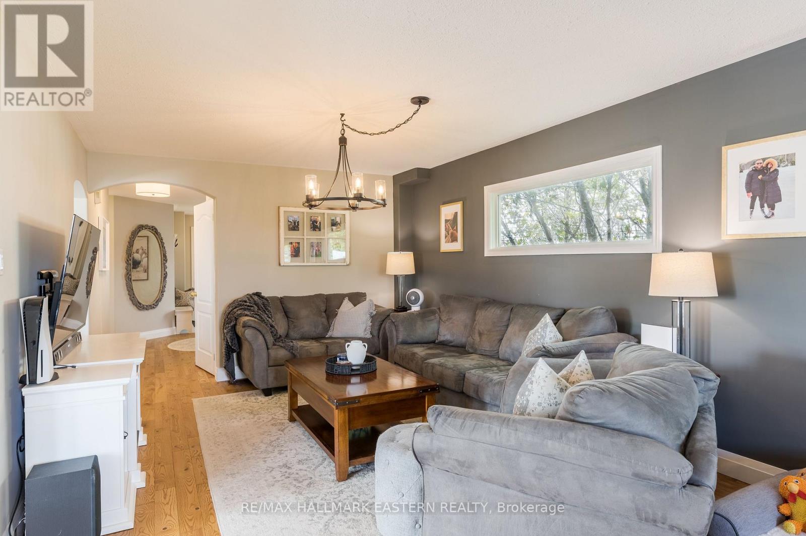 688 Trailview Drive, Peterborough (Ashburnham Ward 4), Ontario  K9J 8P1 - Photo 8 - X13874292