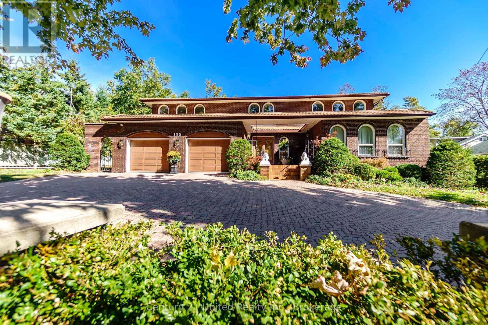 136 WALLIS DRIVE, peterborough (monaghan ward 2), Ontario