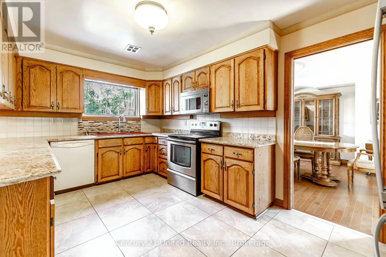 136 Wallis Drive, Peterborough (Monaghan Ward 2), Ontario  K9J 6C1 - Photo 11 - X13875596