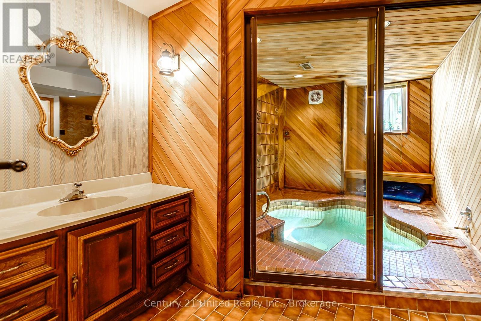 136 Wallis Drive, Peterborough (Monaghan Ward 2), Ontario  K9J 6C1 - Photo 38 - X13875596