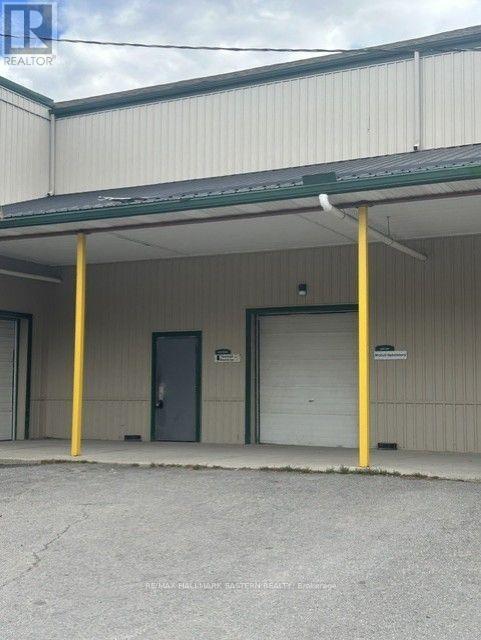 #7 - 910 High Street, Peterborough (Otonabee Ward 1), Ontario  K9J 5R2 - Photo 2 - X13876044