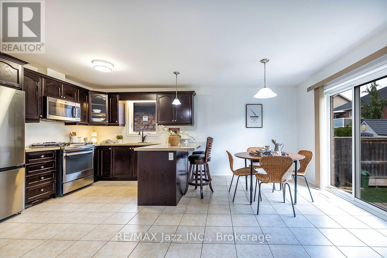 10 Milner Court, Kawartha Lakes (Lindsay), Ontario  K9V 0L2 - Photo 6 - X13876454