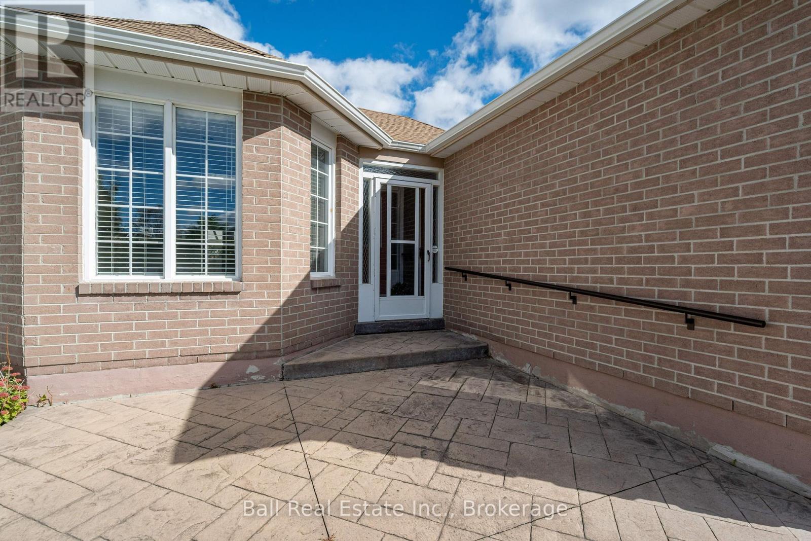 3 Elm Court, Kawartha Lakes (Lindsay), Ontario  K9V 6B3 - Photo 3 - X13878586