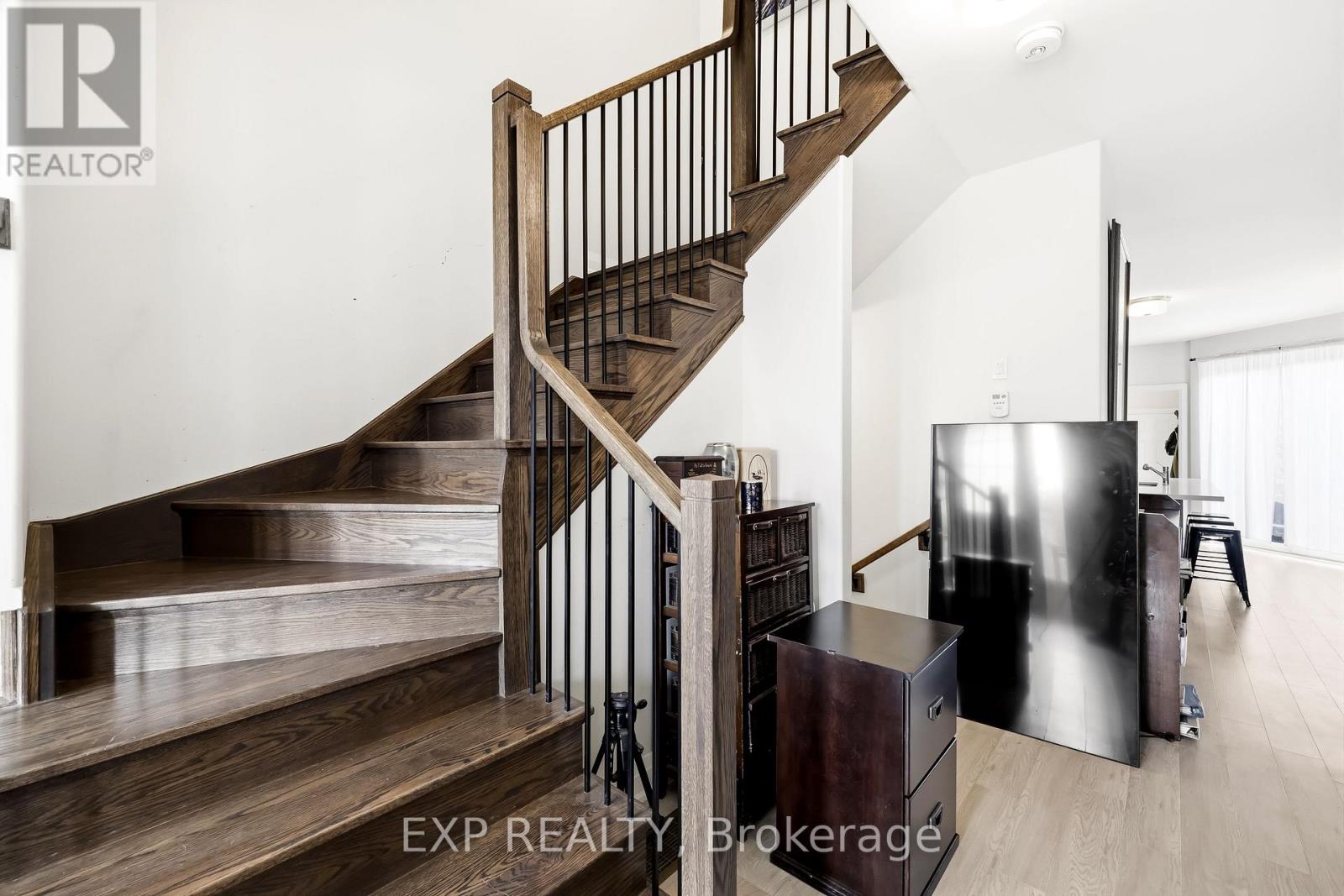 294 Noftall Gardens, Peterborough (Northcrest Ward 5), Ontario  K9H 0G8 - Photo 10 - X13878582