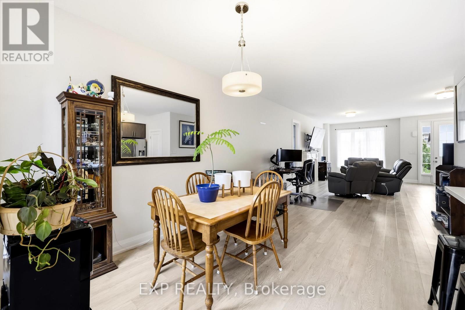 294 Noftall Gardens, Peterborough (Northcrest Ward 5), Ontario  K9H 0G8 - Photo 12 - X13878582