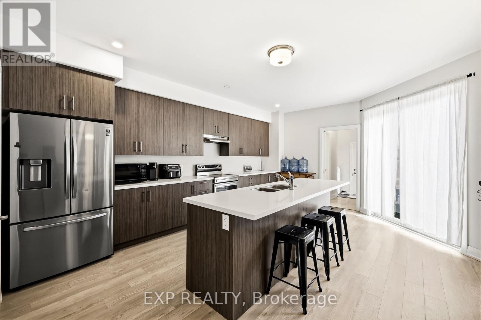 294 Noftall Gardens, Peterborough (Northcrest Ward 5), Ontario  K9H 0G8 - Photo 14 - X13878582