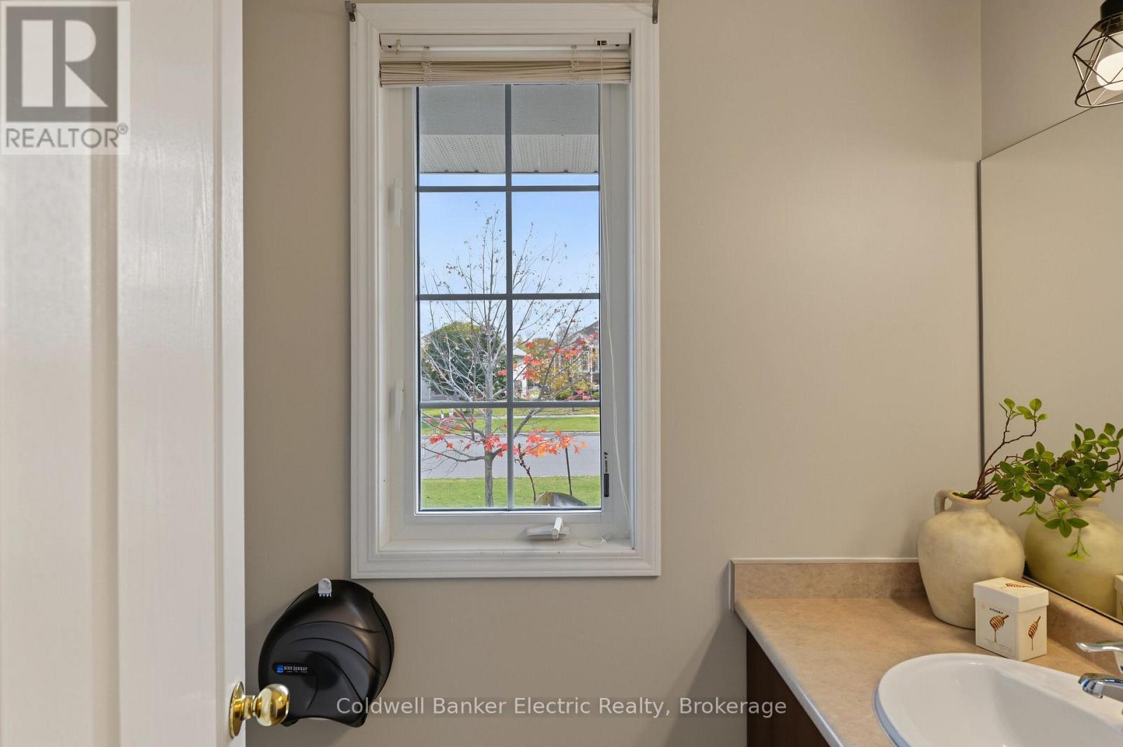 2334 Marsdale Drive, Peterborough (Ashburnham Ward 4), Ontario  K9L 0B7 - Photo 16 - X13880422