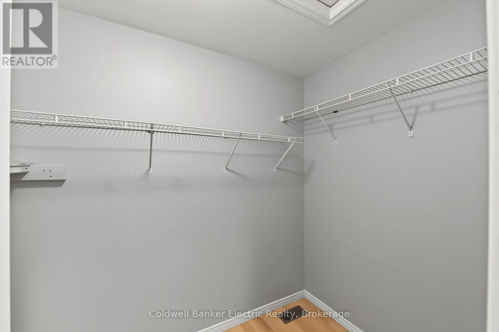 2334 Marsdale Drive, Peterborough (Ashburnham Ward 4), Ontario  K9L 0B7 - Photo 22 - X13880422
