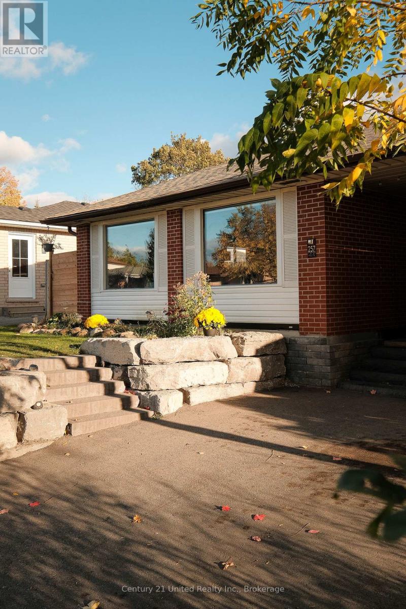 257 Riverview Heights, Peterborough (Ashburnham Ward 4), Ontario  K9J 1A9 - Photo 3 - X13880502