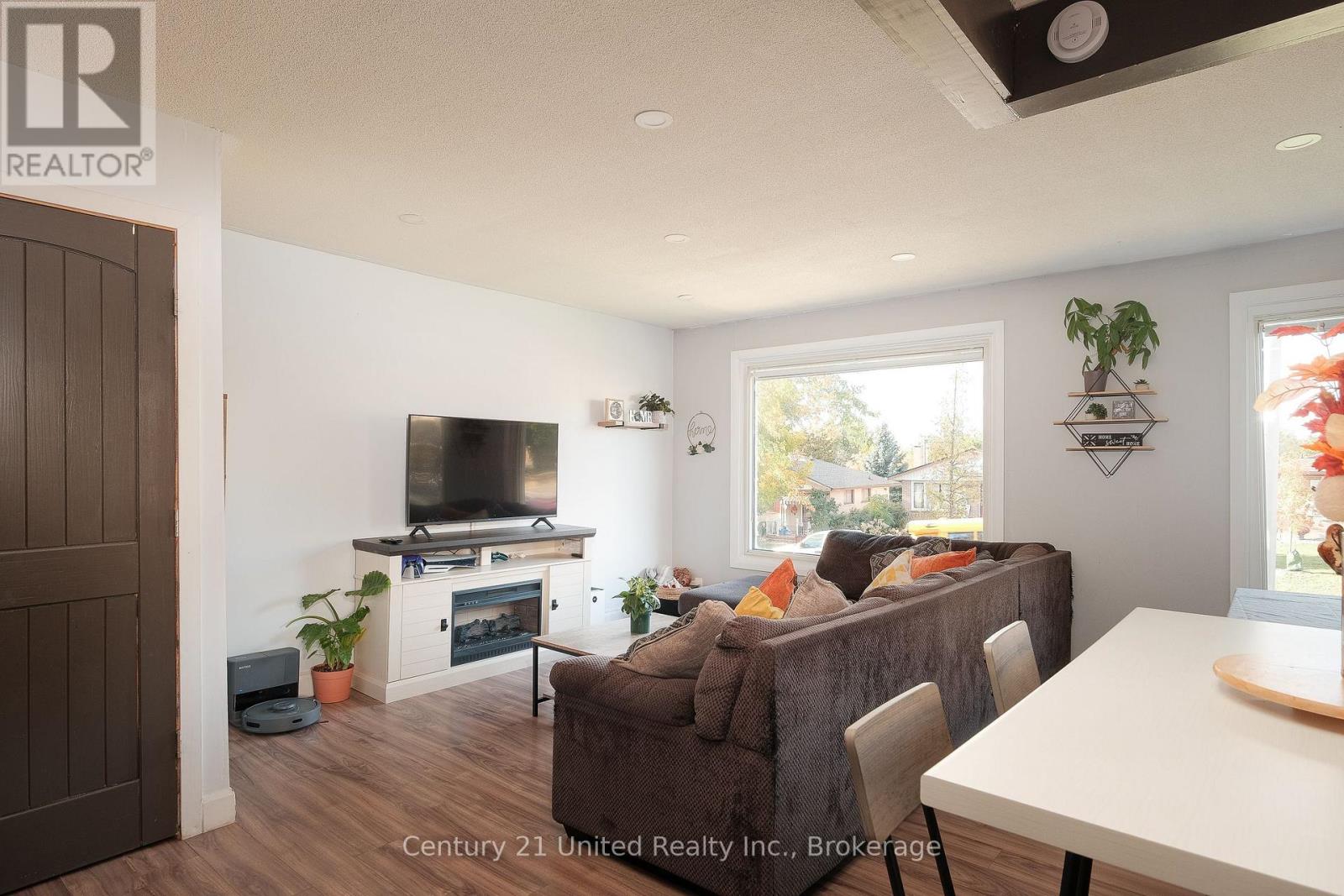 257 Riverview Heights, Peterborough (Ashburnham Ward 4), Ontario  K9J 1A9 - Photo 5 - X13880502
