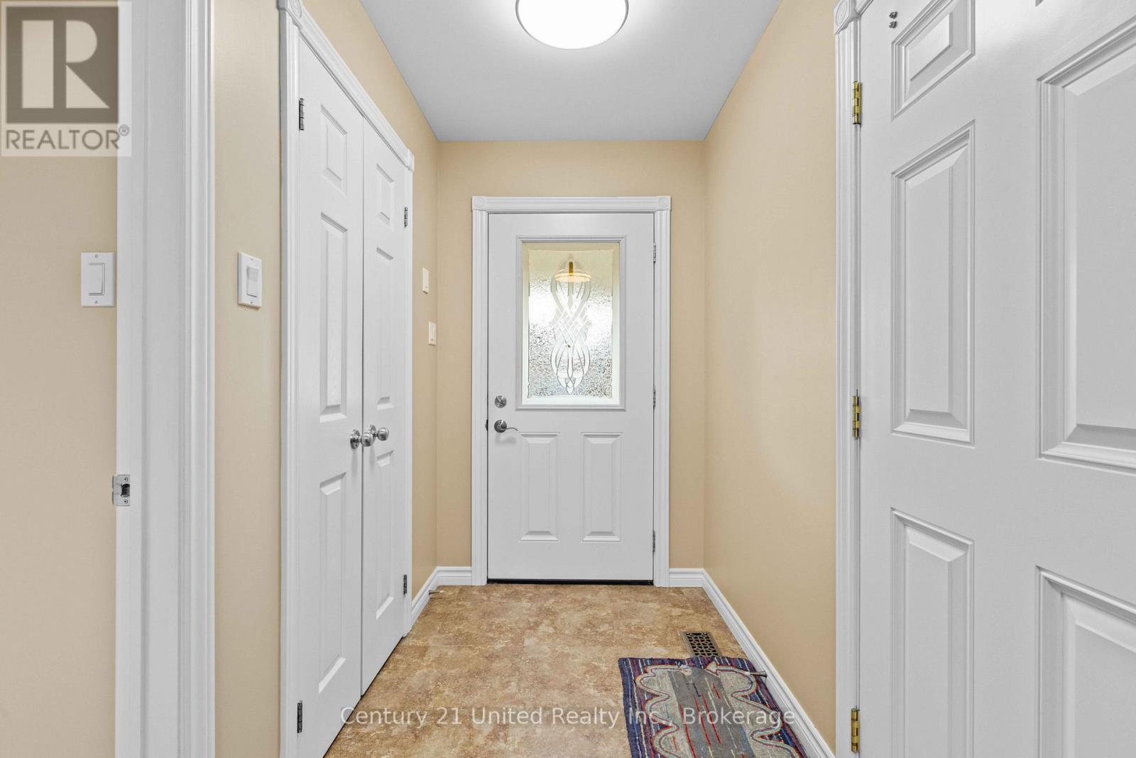 380 Bianco Crescent, Peterborough (Monaghan Ward 2), Ontario  K9K 0A5 - Photo 2 - X13881466
