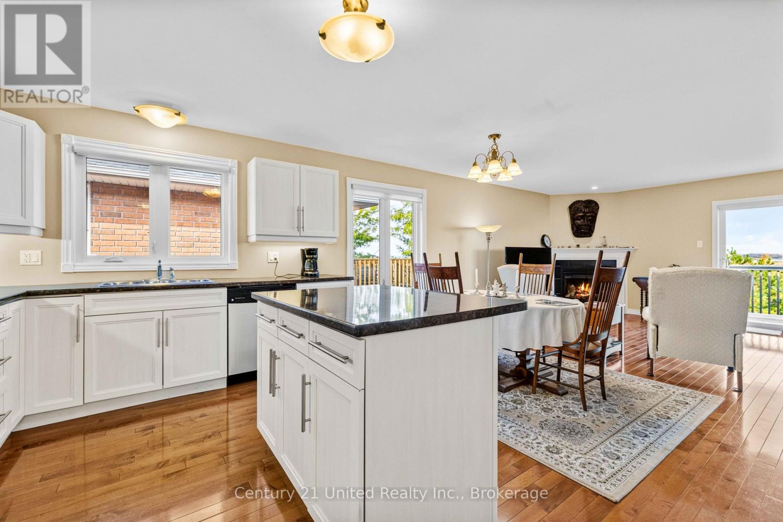 380 Bianco Crescent, Peterborough (Monaghan Ward 2), Ontario  K9K 0A5 - Photo 3 - X13881466