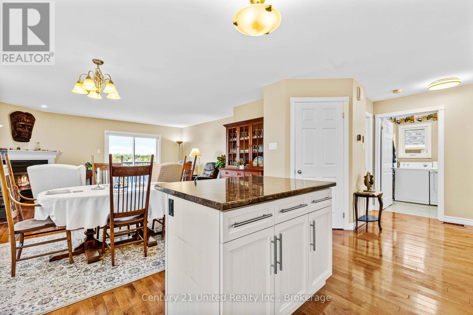 380 Bianco Crescent, Peterborough (Monaghan Ward 2), Ontario  K9K 0A5 - Photo 5 - X13881466