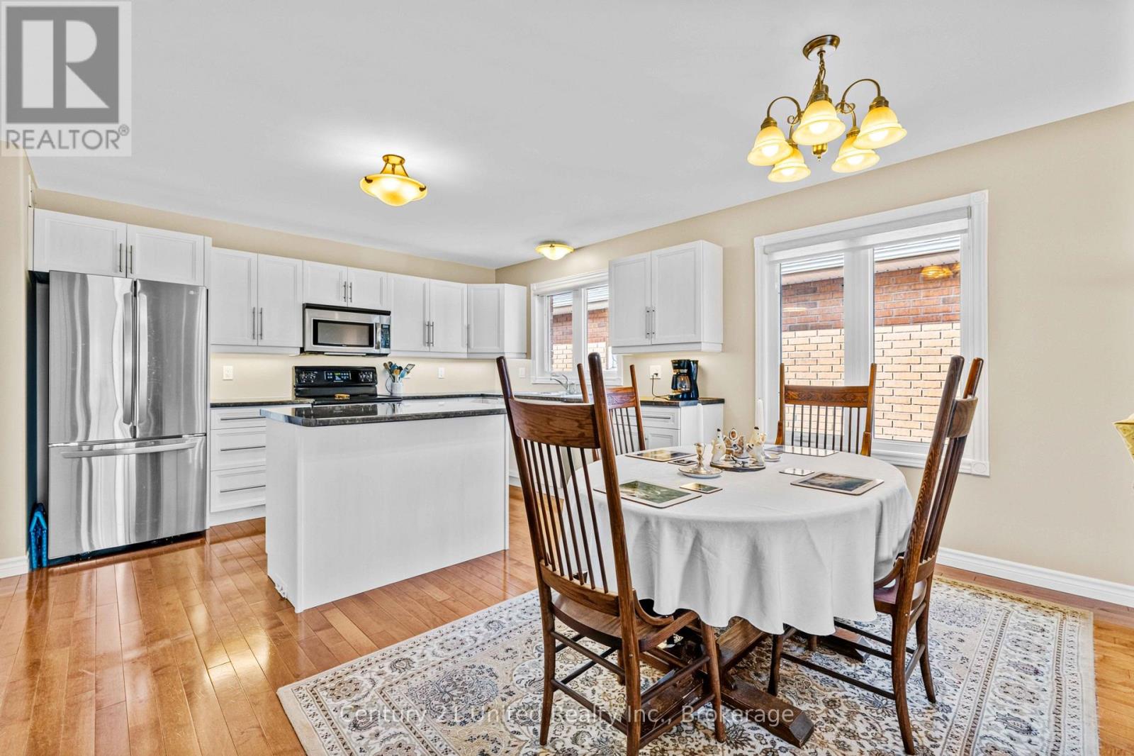 380 Bianco Crescent, Peterborough (Monaghan Ward 2), Ontario  K9K 0A5 - Photo 6 - X13881466
