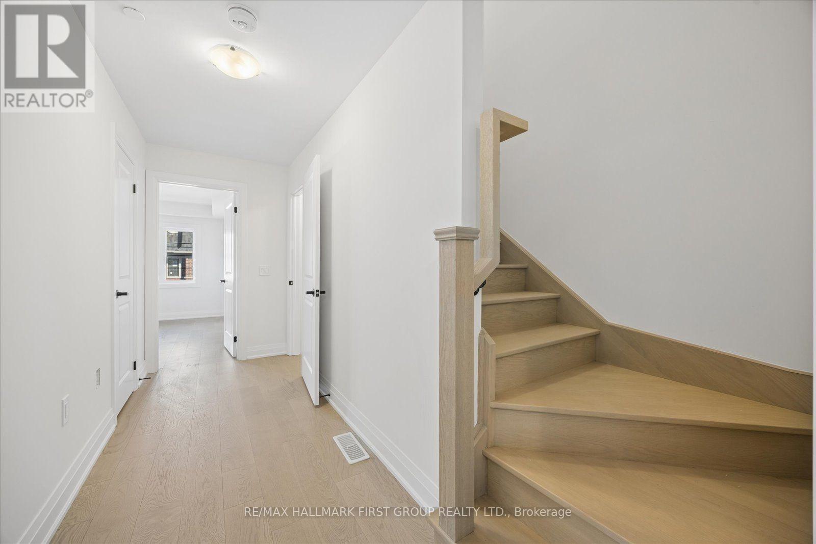 39 Marret Lane, Clarington (Newcastle), Ontario  L1B 0X2 - Photo 14 - E13882170
