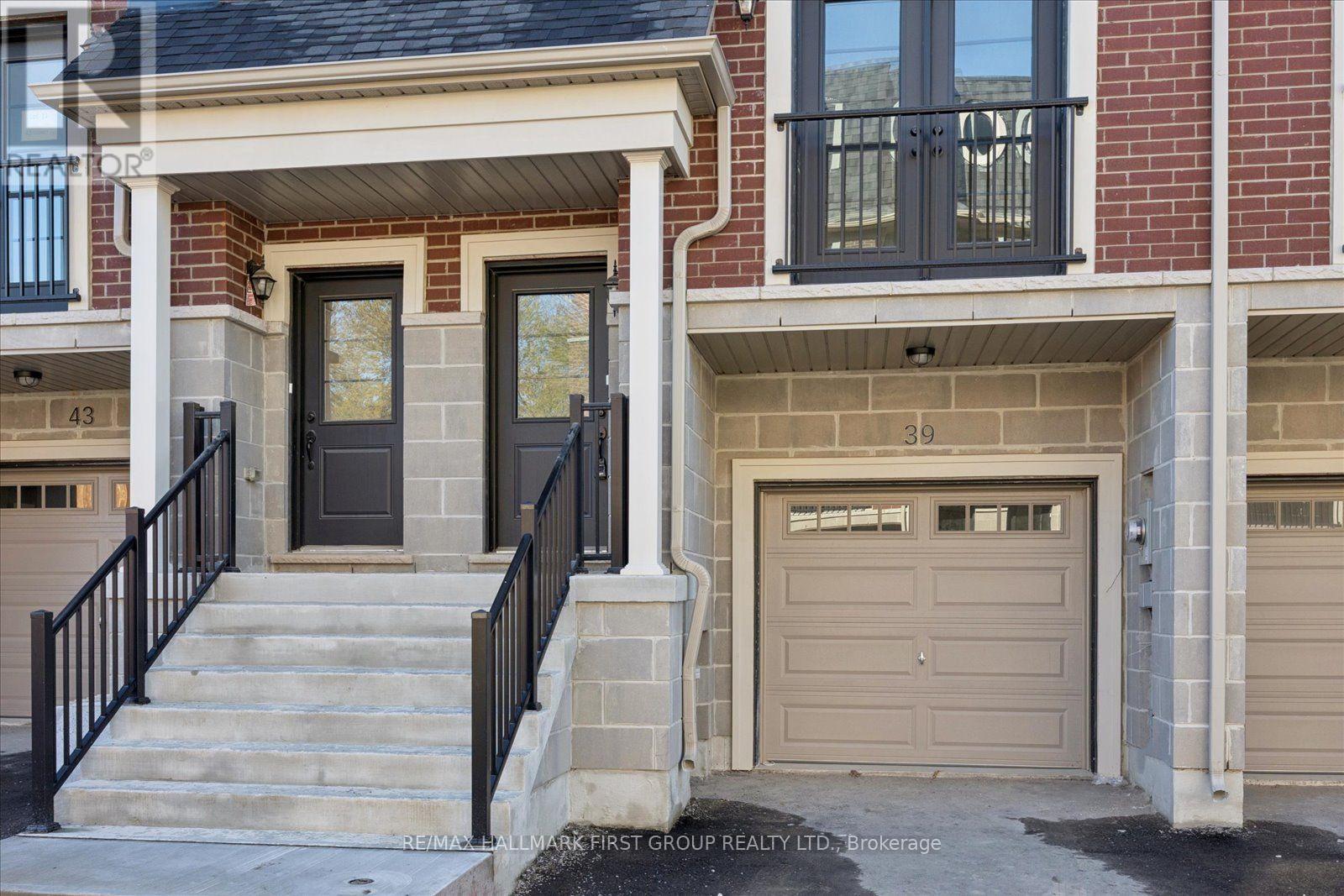 39 Marret Lane, Clarington (Newcastle), Ontario  L1B 0X2 - Photo 2 - E13882170