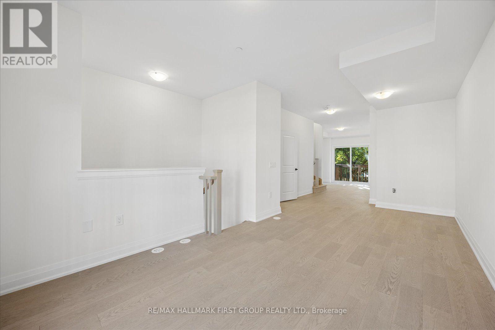 39 Marret Lane, Clarington (Newcastle), Ontario  L1B 0X2 - Photo 4 - E13882170