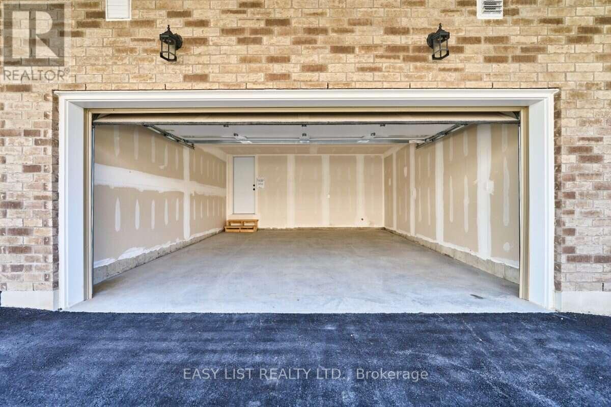 71 Addyman Crescent, Clarington (Newcastle), Ontario  L1B 0X4 - Photo 10 - E13882382