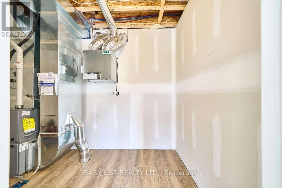 71 Addyman Crescent, Clarington (Newcastle), Ontario  L1B 0X4 - Photo 14 - E13882382
