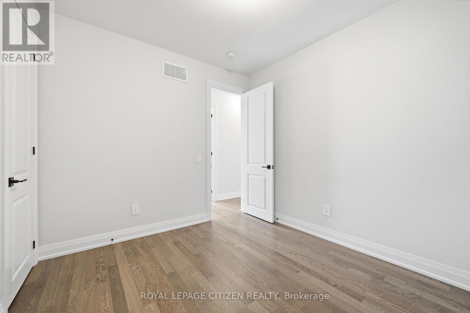 18 Mckay Avenue, Kawartha Lakes (Lindsay), Ontario  K9V 0R2 - Photo 29 - X13883258