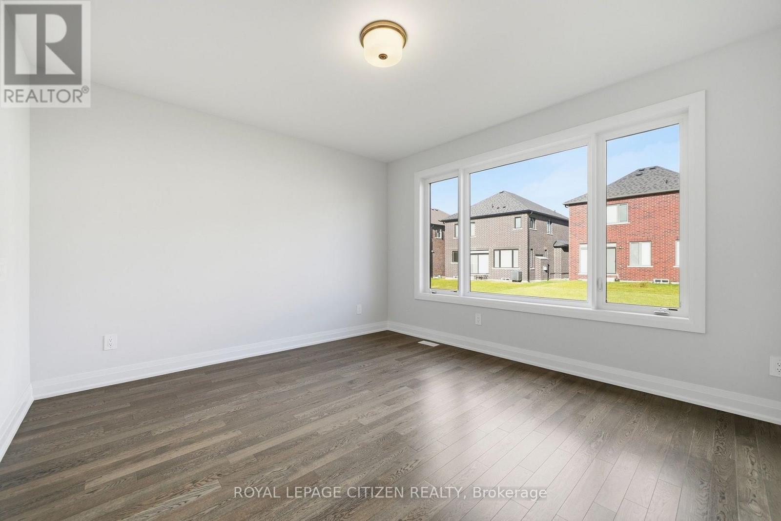 18 Mckay Avenue, Kawartha Lakes (Lindsay), Ontario  K9V 0R2 - Photo 31 - X13883258