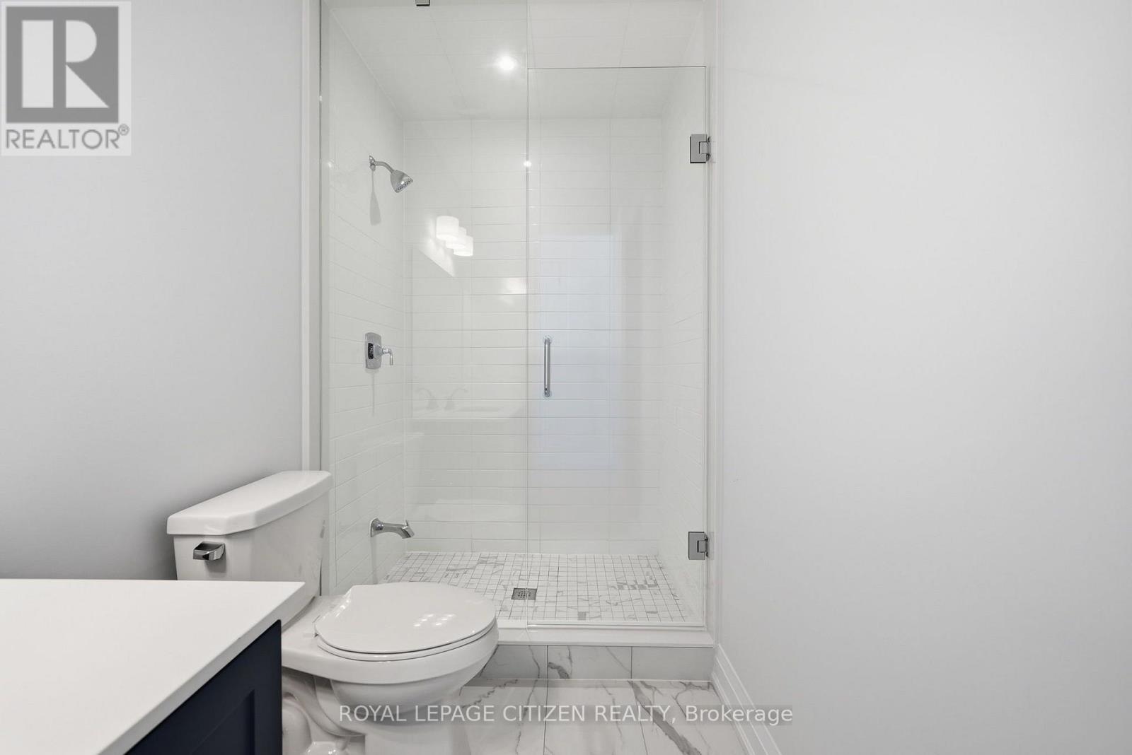 18 Mckay Avenue, Kawartha Lakes (Lindsay), Ontario  K9V 0R2 - Photo 35 - X13883258