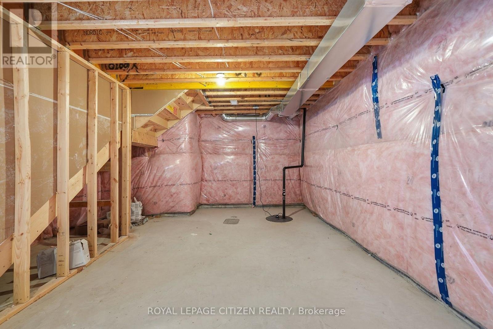 18 Mckay Avenue, Kawartha Lakes (Lindsay), Ontario  K9V 0R2 - Photo 48 - X13883258