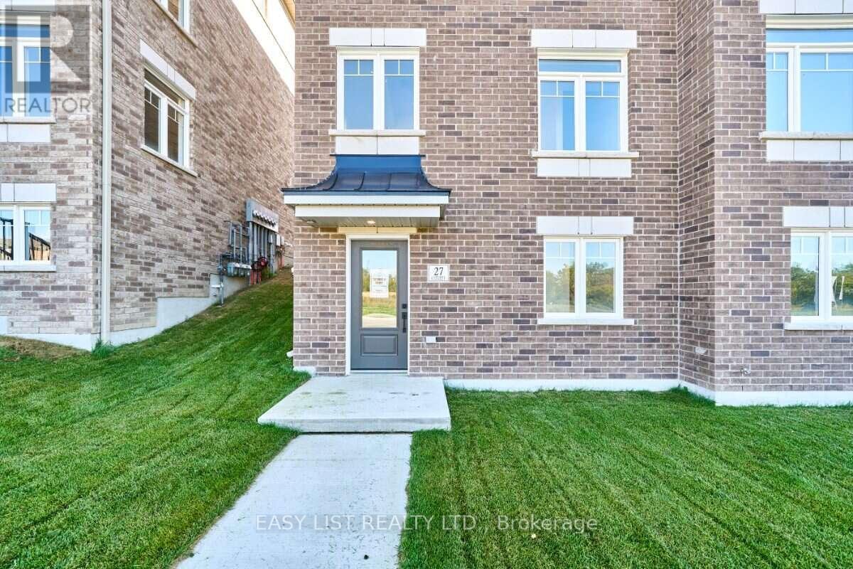 27 Addyman Crescent, Clarington (Newcastle), Ontario  L1B 0X4 - Photo 3 - E13884944
