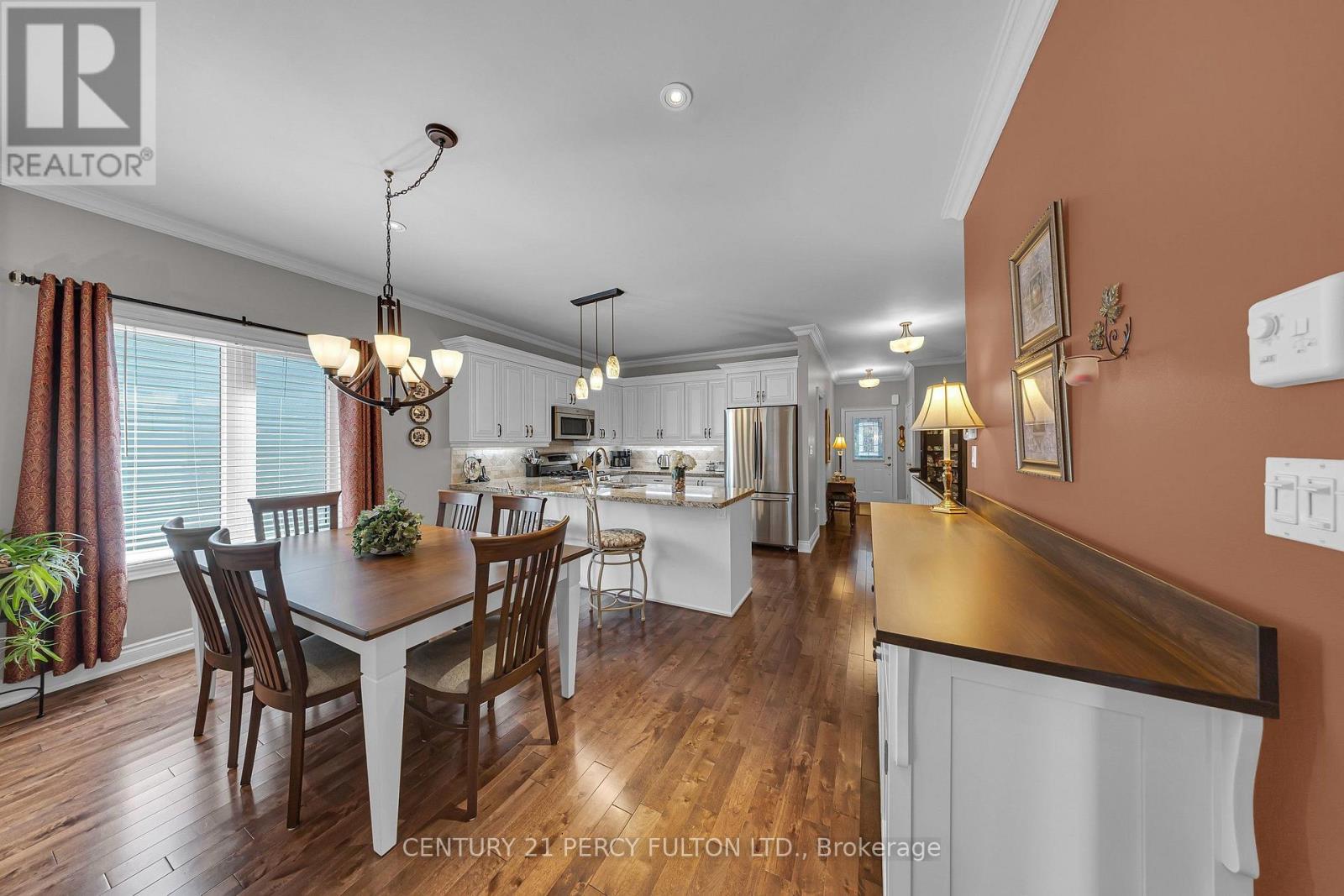 7 Eastbank Road, Clarington (Newcastle), Ontario  L1B 1B7 - Photo 13 - E14027428