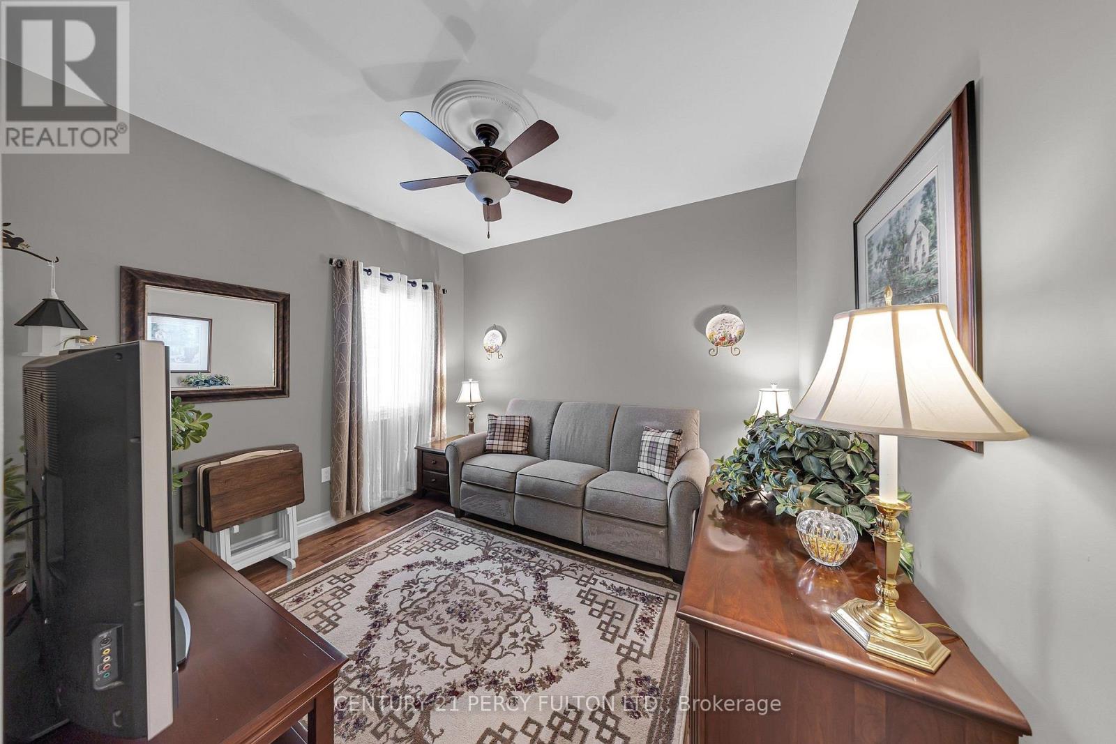 7 Eastbank Road, Clarington (Newcastle), Ontario  L1B 1B7 - Photo 25 - E14027428