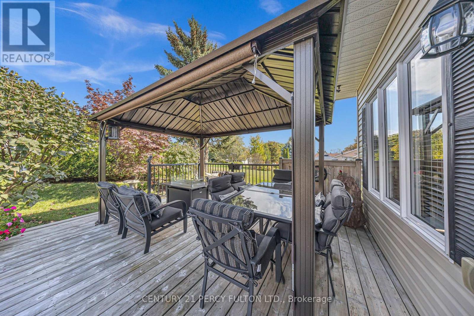 7 Eastbank Road, Clarington (Newcastle), Ontario  L1B 1B7 - Photo 38 - E14027428