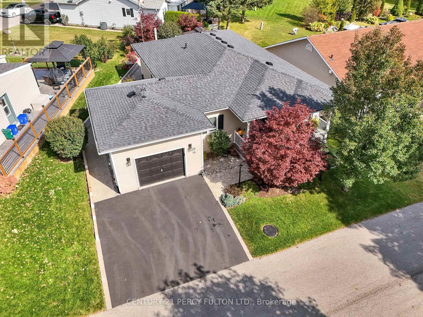 7 Eastbank Road, Clarington (Newcastle), Ontario  L1B 1B7 - Photo 41 - E14027428