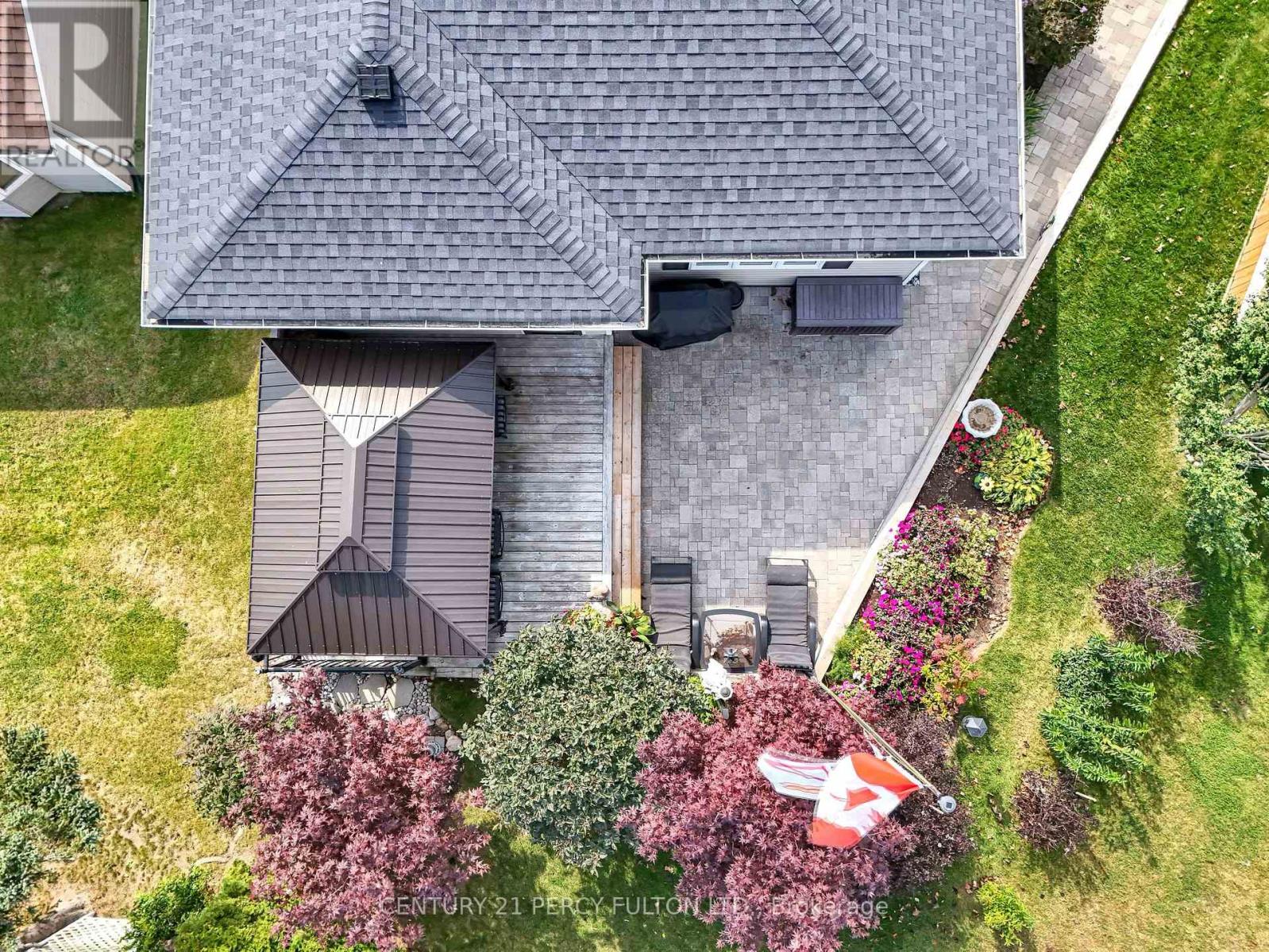 7 Eastbank Road, Clarington (Newcastle), Ontario  L1B 1B7 - Photo 44 - E14027428