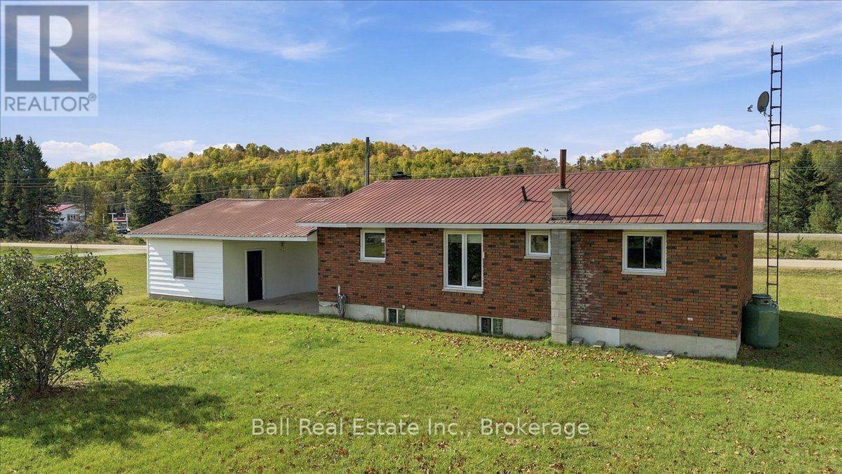 316 Buck Hill Road, Hastings Highlands (Herschel Ward), Ontario  K0L 1C0 - Photo 2 - X14027754