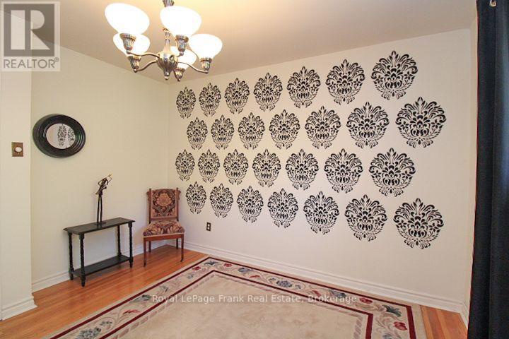 62 Springbrook Drive, Peterborough (Monaghan Ward 2), Ontario  K9J 1L1 - Photo 25 - X14028890